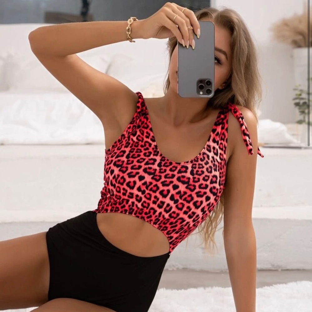 One piece bathing suit